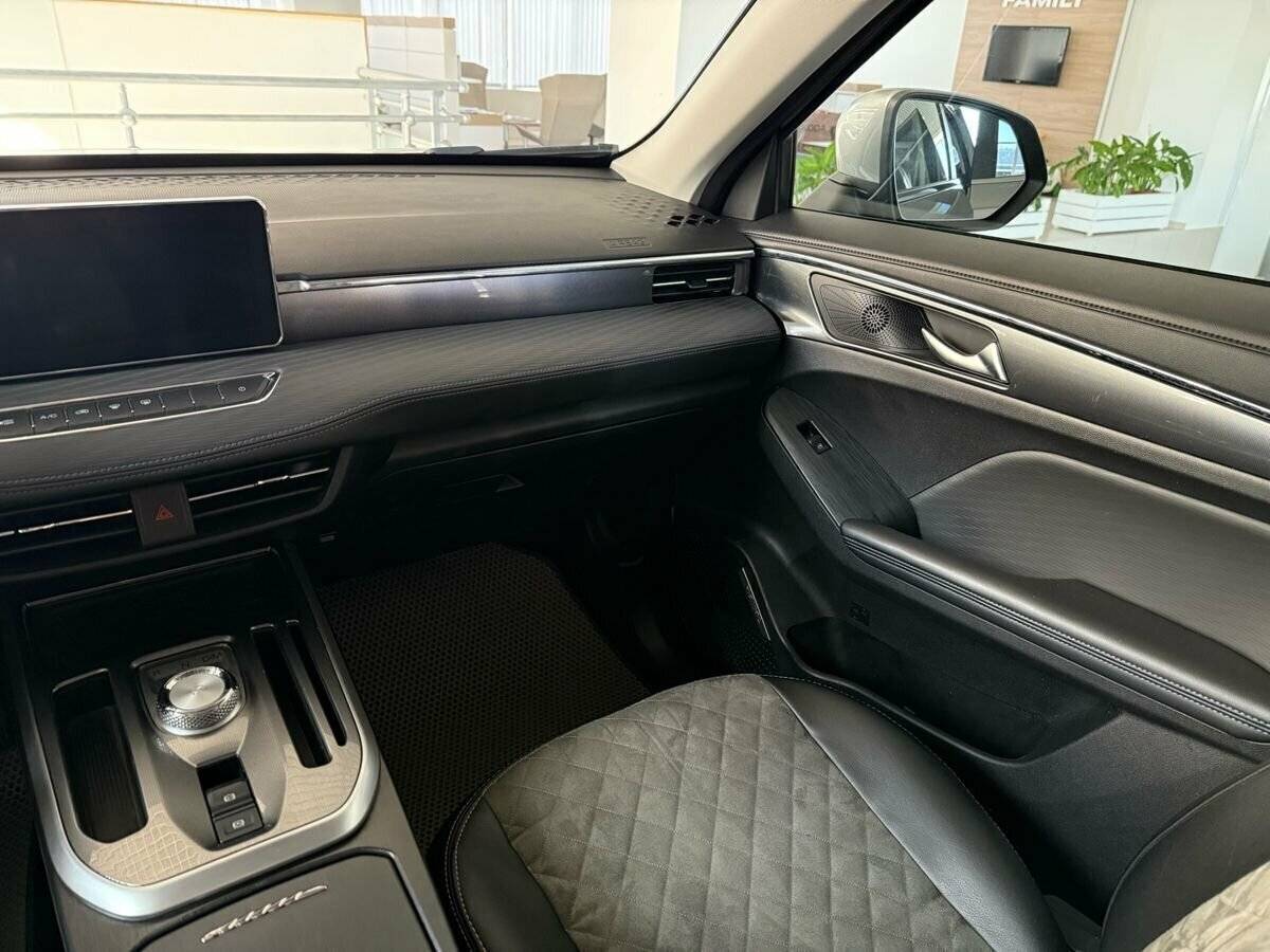 Купить Haval Jolion с пробегом. Фото: #17