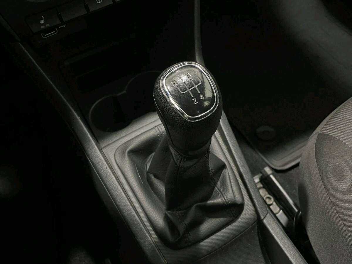 Купить Skoda Rapid с пробегом. Фото: #10