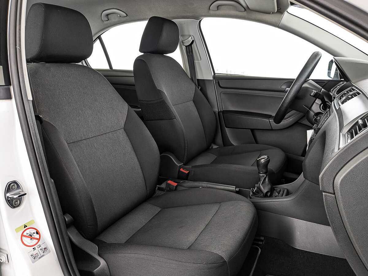 Купить Skoda Rapid с пробегом. Фото: #23