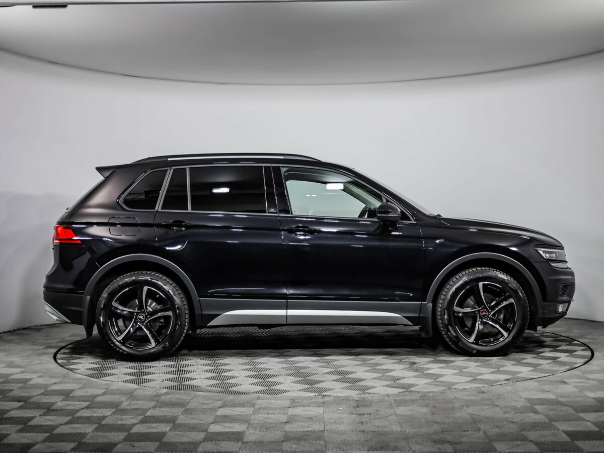 Купить Volkswagen Tiguan с пробегом. Фото: #3