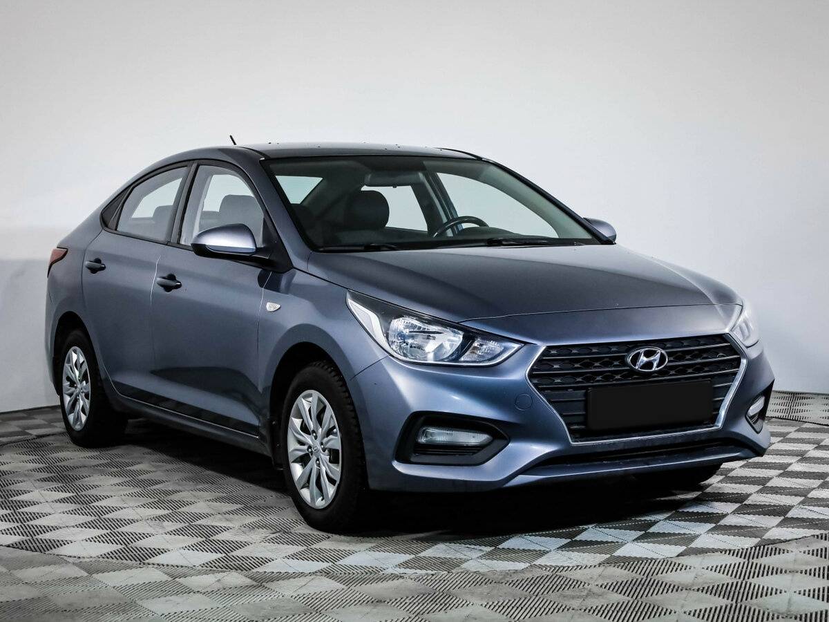 Купить Hyundai Solaris с пробегом. Фото: #2
