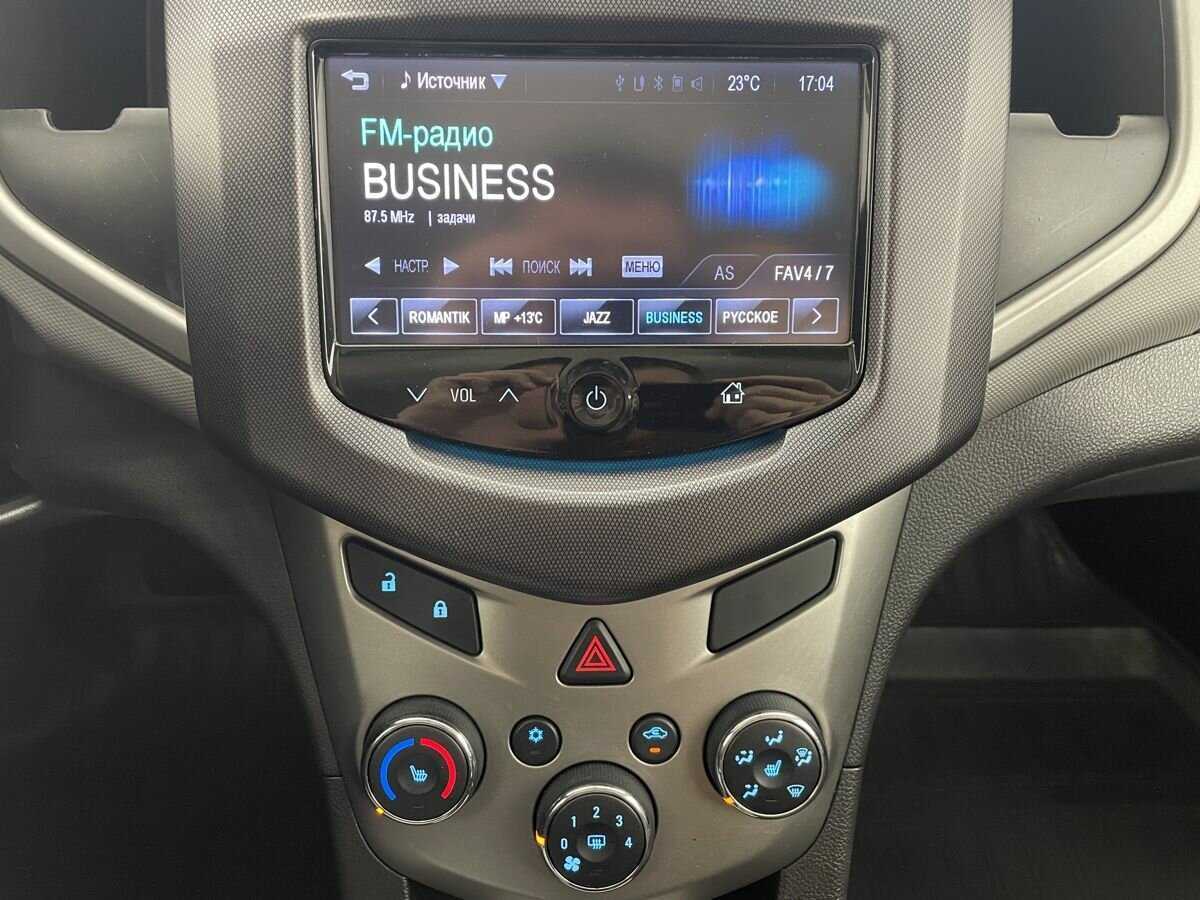 Купить Chevrolet Aveo с пробегом. Фото: #10