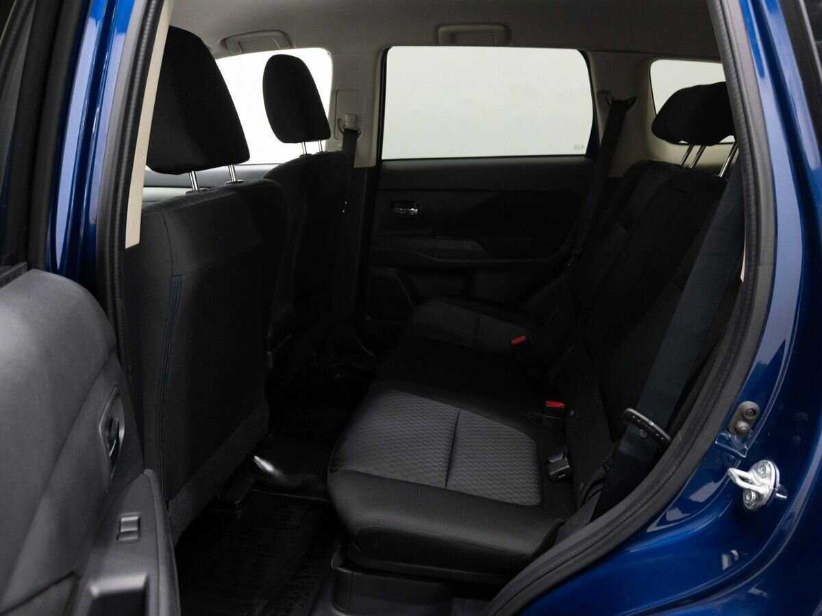 Купить Mitsubishi Outlander с пробегом. Фото: #8