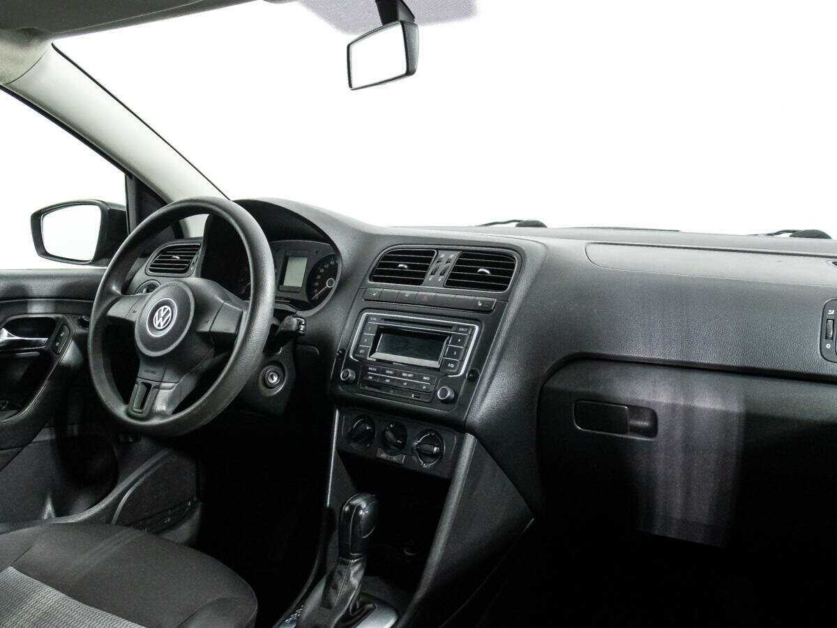 Купить Volkswagen Polo с пробегом. Фото: #8