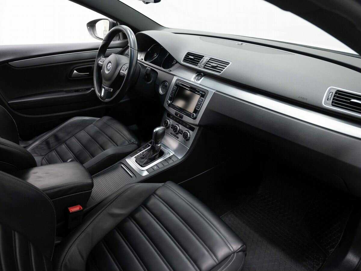 Купить Volkswagen Passat CC с пробегом. Фото: #10