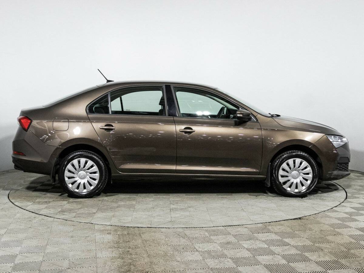 Купить Skoda Rapid с пробегом. Фото: #3