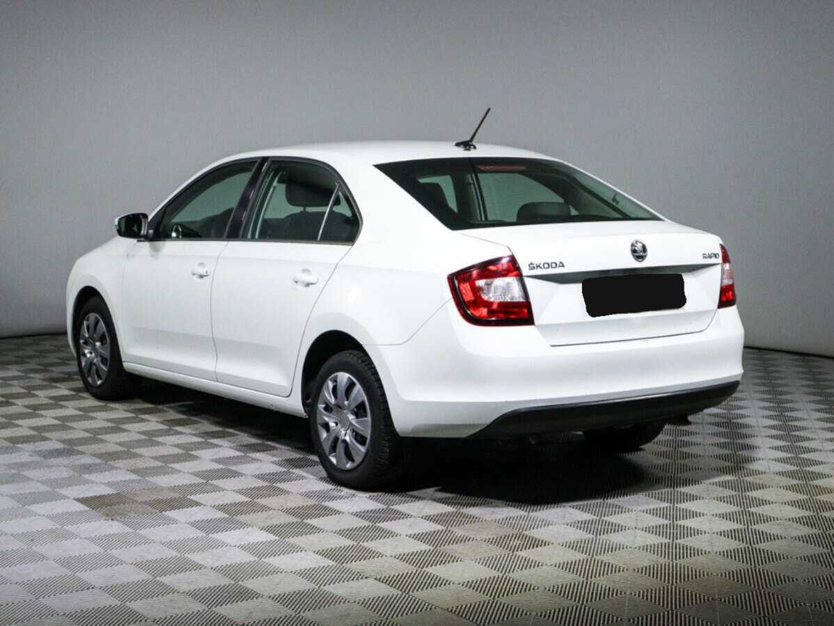 Купить Skoda Rapid с пробегом. Фото: #5