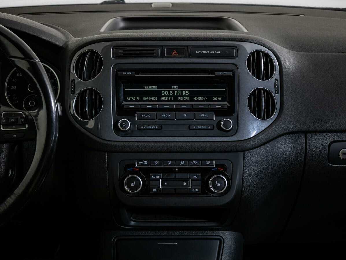 Купить Volkswagen Tiguan с пробегом. Фото: #13