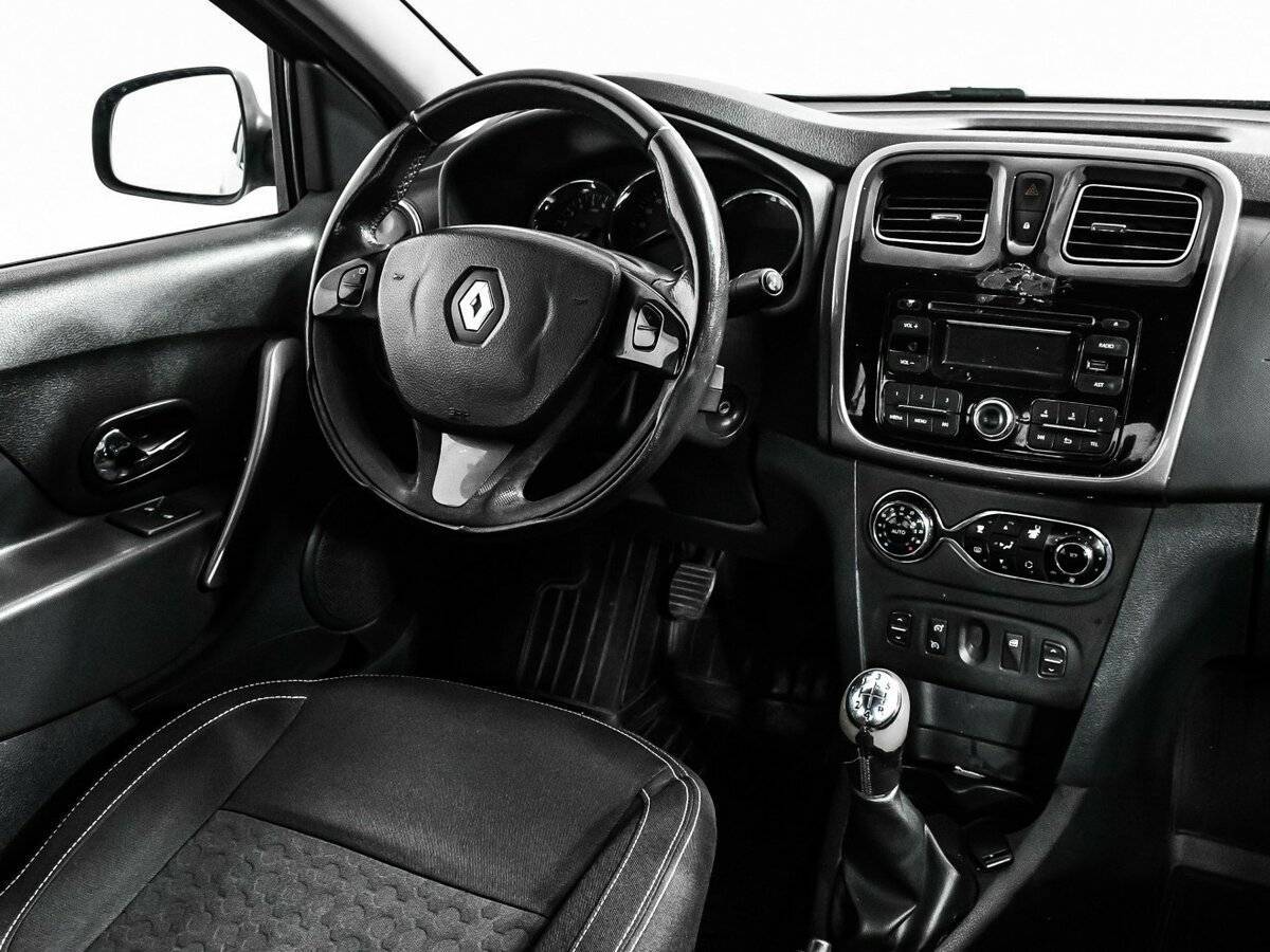 Купить Renault Logan с пробегом. Фото: #8