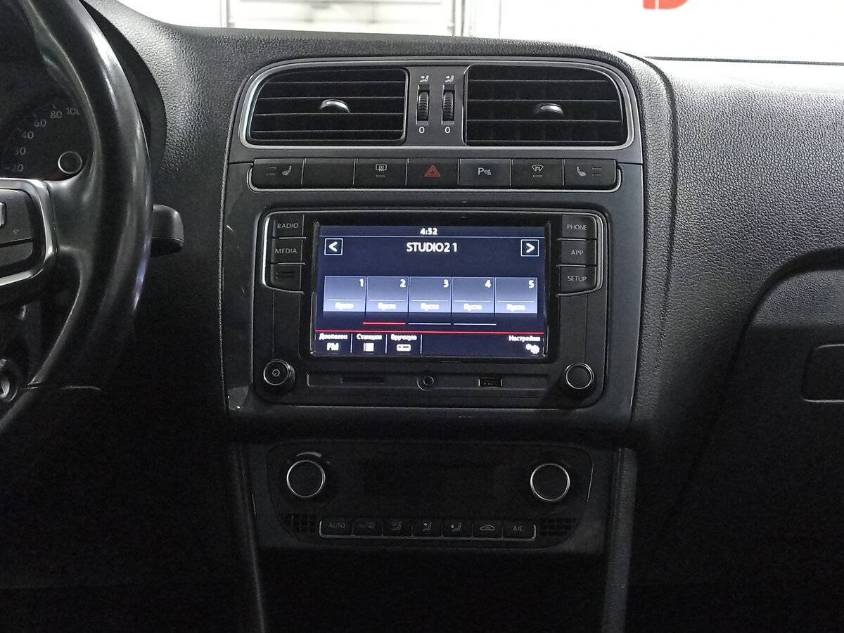 Купить Volkswagen Polo с пробегом. Фото: #14