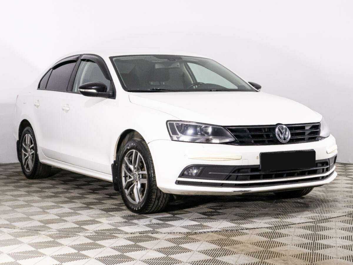 Купить Volkswagen Jetta с пробегом. Фото: #2