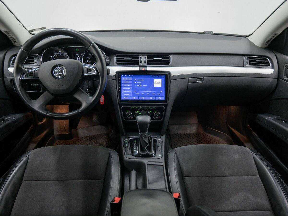Купить Skoda Superb с пробегом. Фото: #10