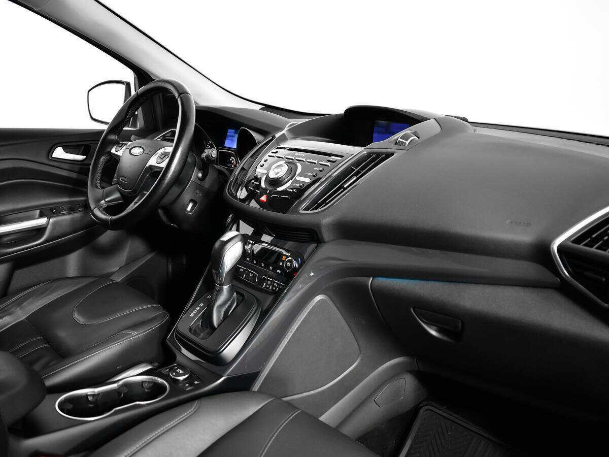 Купить Ford Kuga с пробегом. Фото: #8