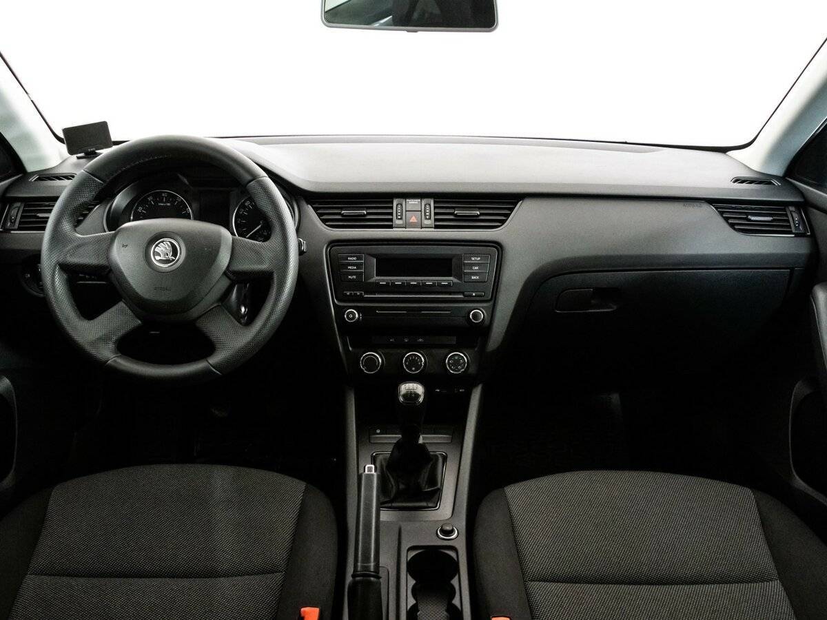 Купить Skoda Octavia с пробегом. Фото: #9