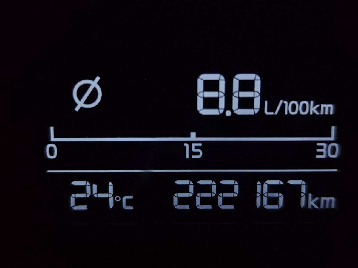 Купить Kia Rio с пробегом. Фото: #2