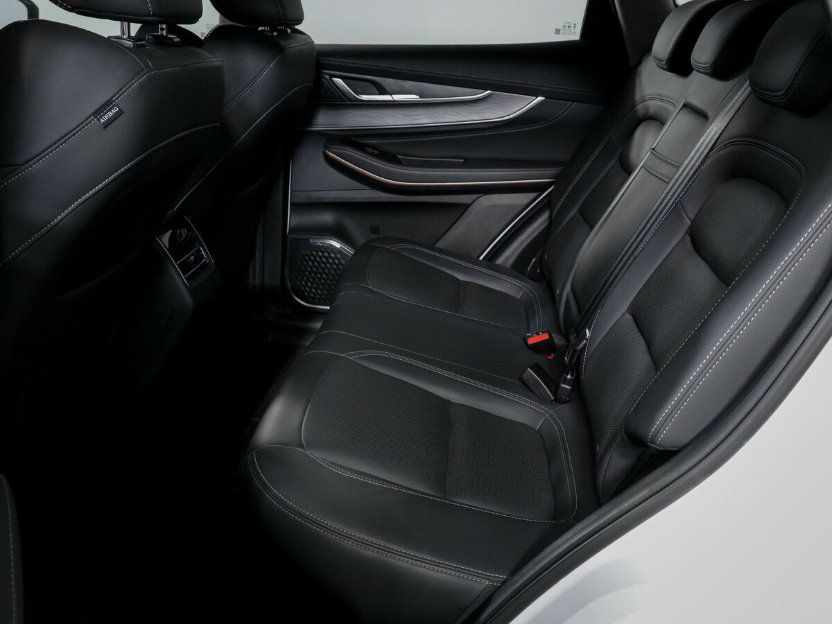 Купить EXEED LX с пробегом. Фото: #9