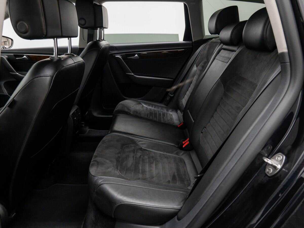Купить Volkswagen Passat с пробегом. Фото: #11