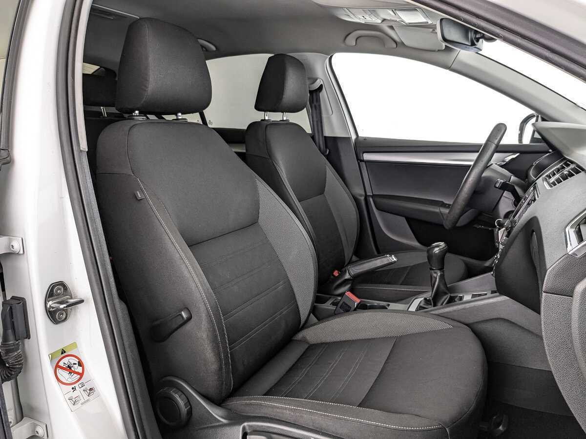 Купить Skoda Octavia с пробегом. Фото: #18