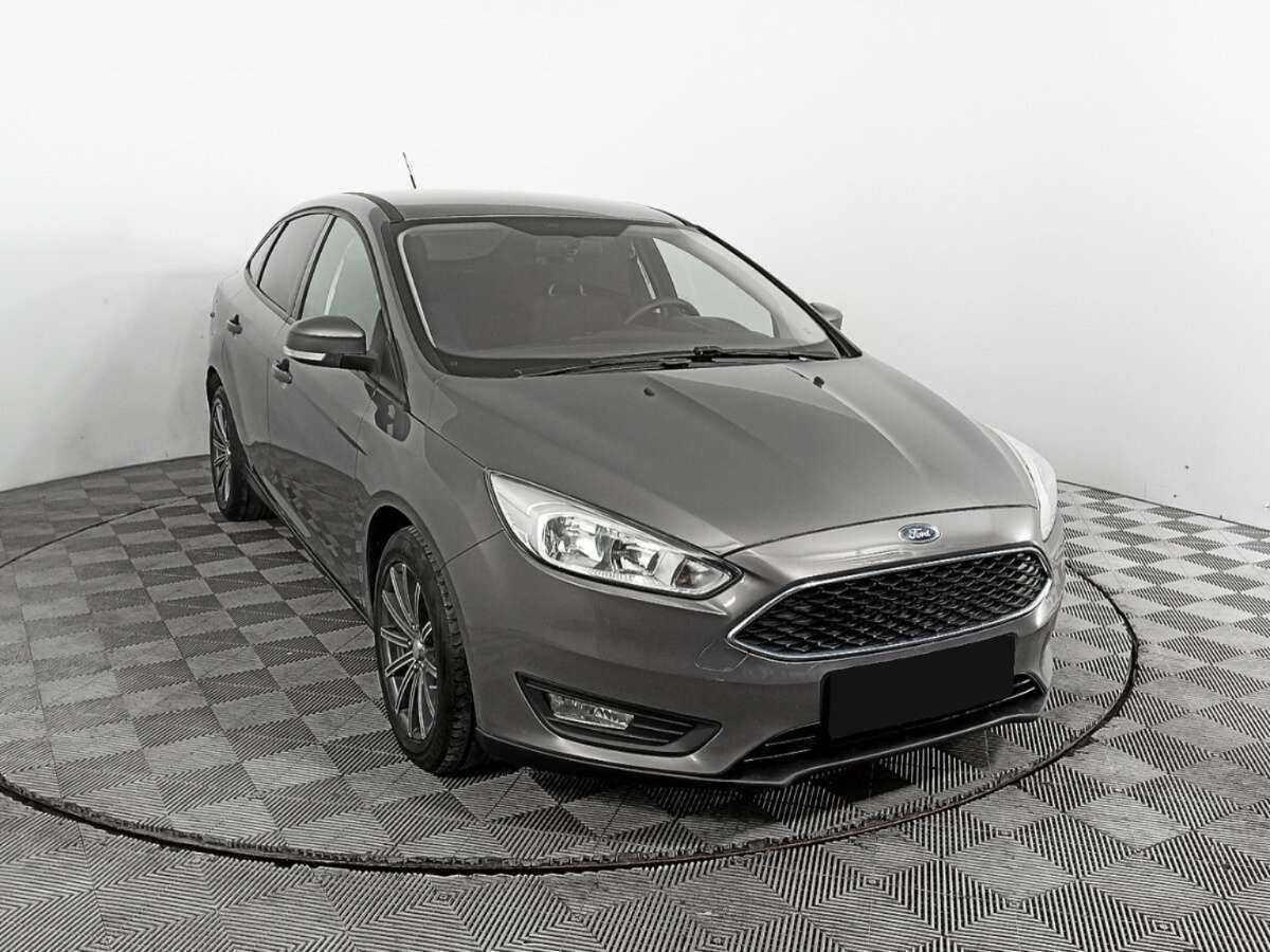 Купить Ford Focus с пробегом. Фото: #2