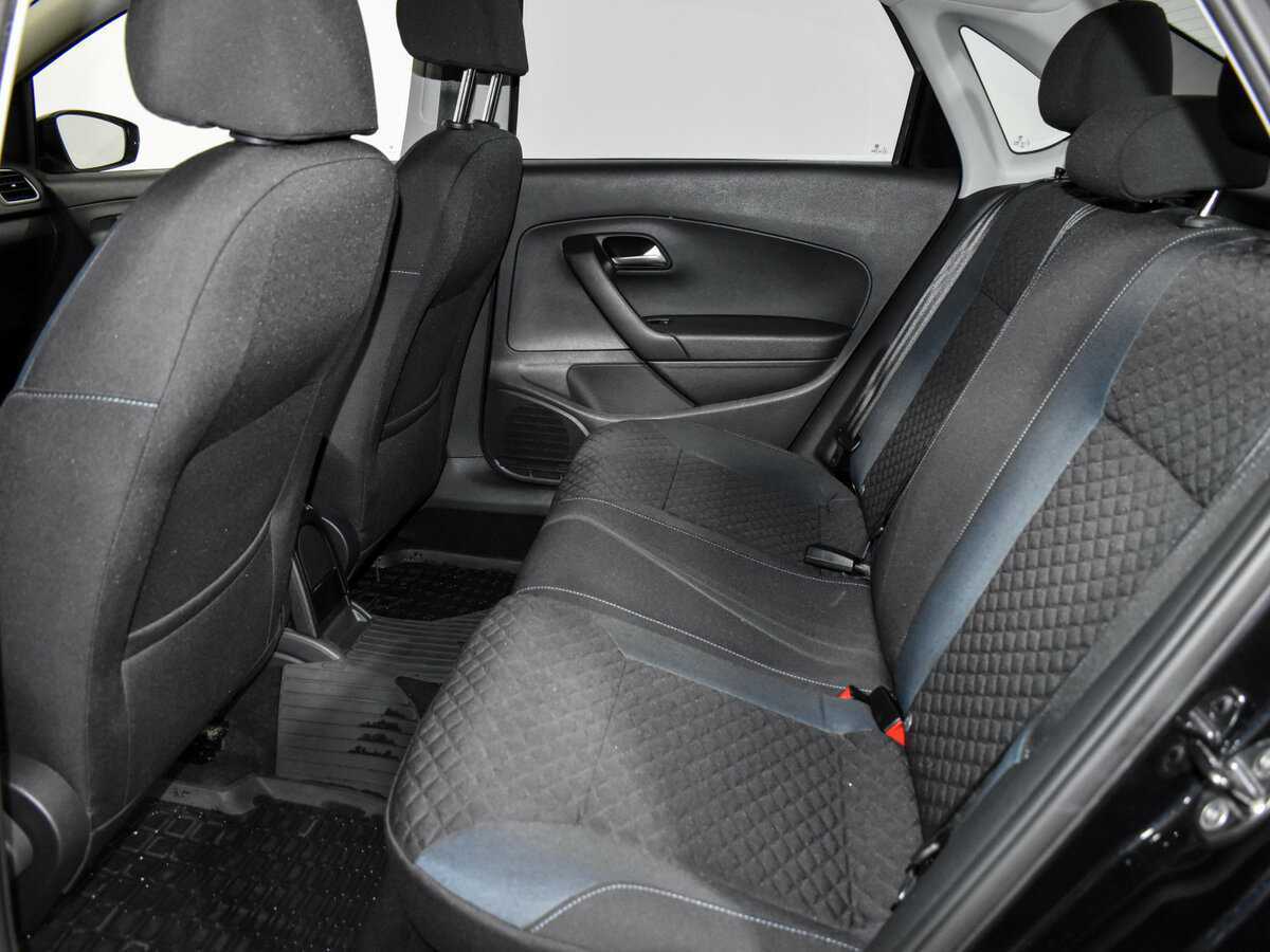 Купить Volkswagen Polo с пробегом. Фото: #11