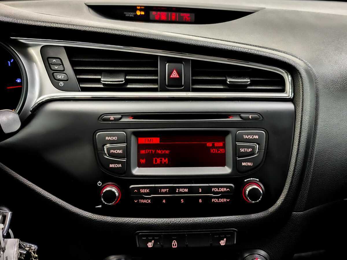 Купить Kia Ceed с пробегом. Фото: #14