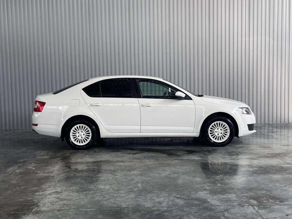 Купить Skoda Octavia с пробегом. Фото: #3