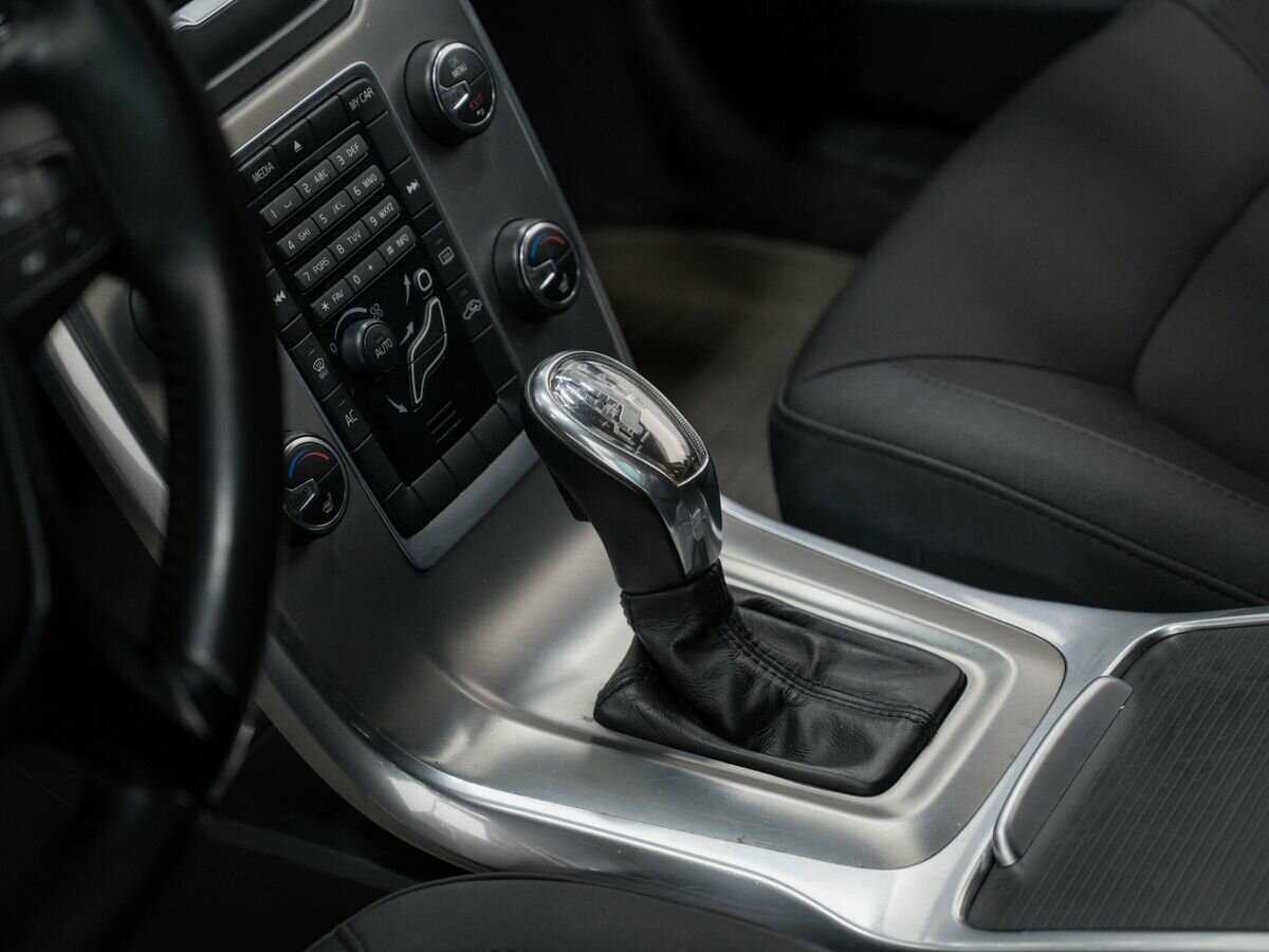 Купить Volvo S80 с пробегом. Фото: #15