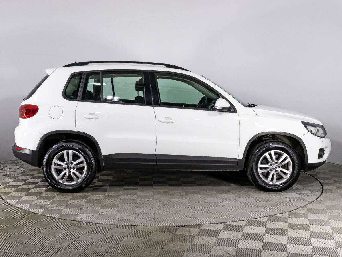 Купить Volkswagen Tiguan с пробегом. Фото: #3