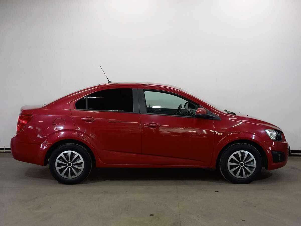 Купить Chevrolet Aveo с пробегом. Фото: #3