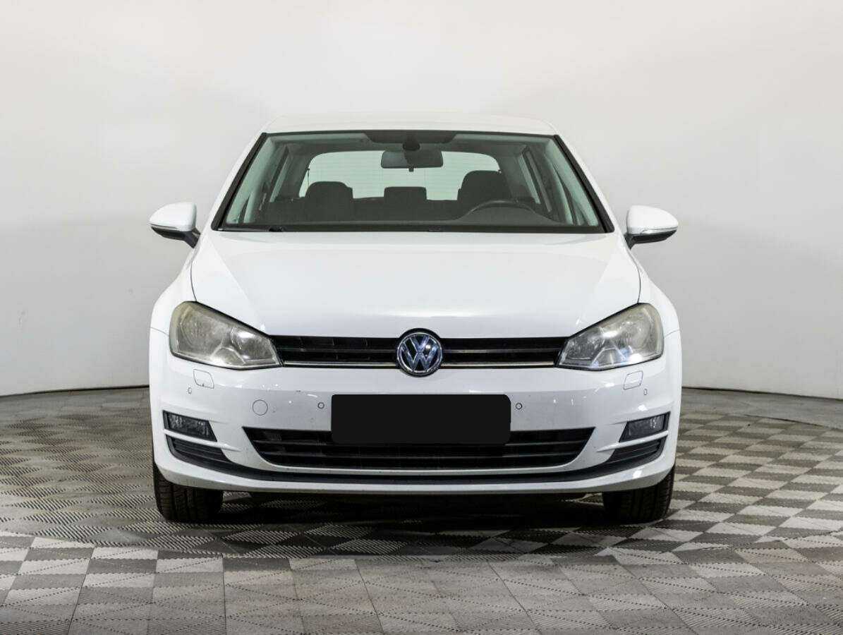 Купить Volkswagen Golf с пробегом. Фото: #1