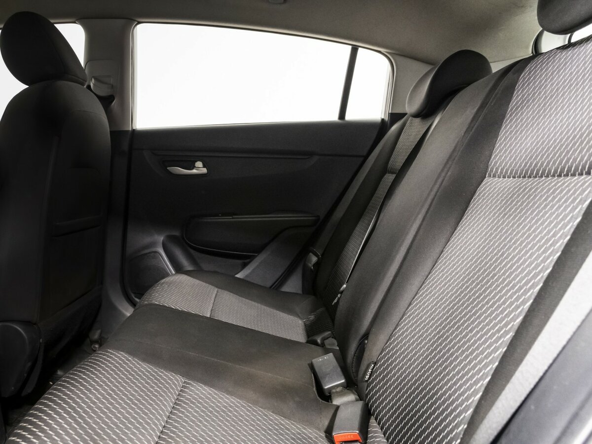 Купить Kia Rio с пробегом. Фото: #8