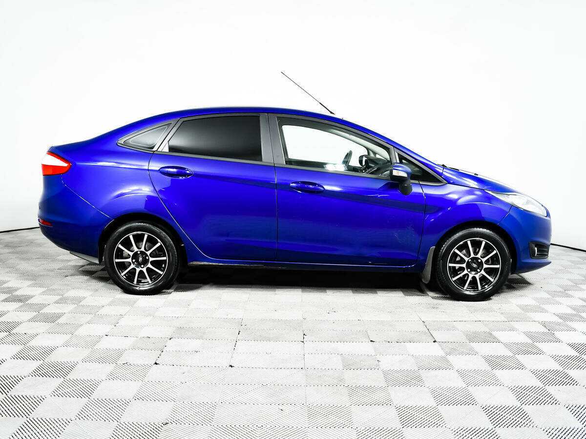 Купить Ford Fiesta с пробегом. Фото: #3