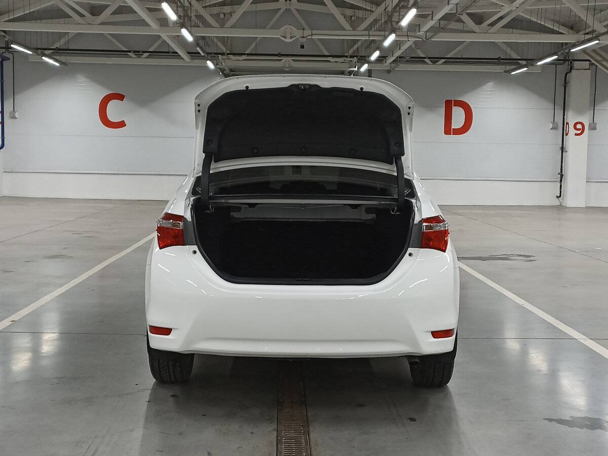 Купить Toyota Corolla с пробегом. Фото: #9