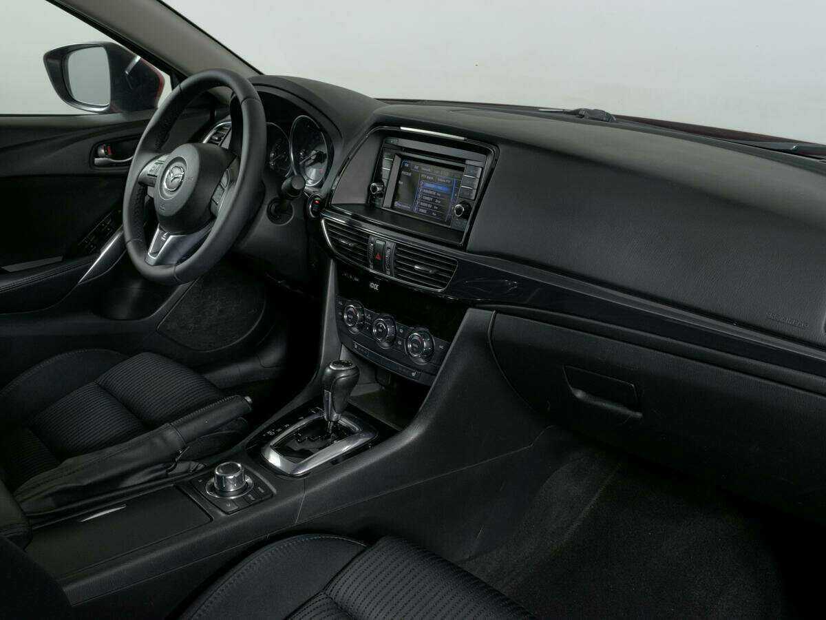 Купить Mazda 6 с пробегом. Фото: #9