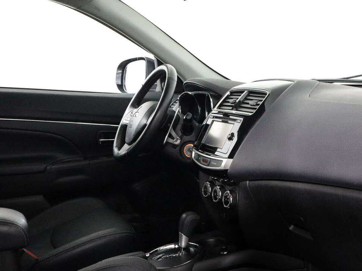 Купить Mitsubishi ASX с пробегом. Фото: #6