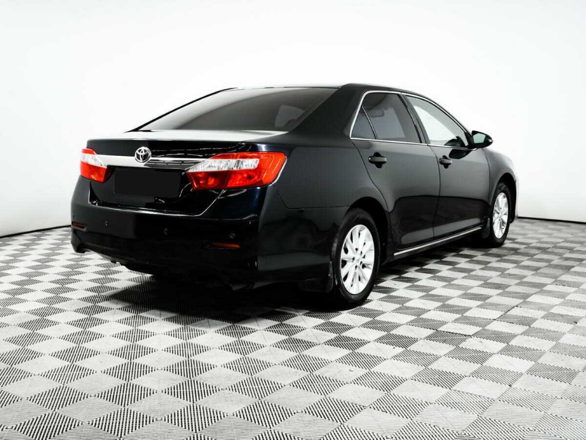 Купить Toyota Camry с пробегом. Фото: #4