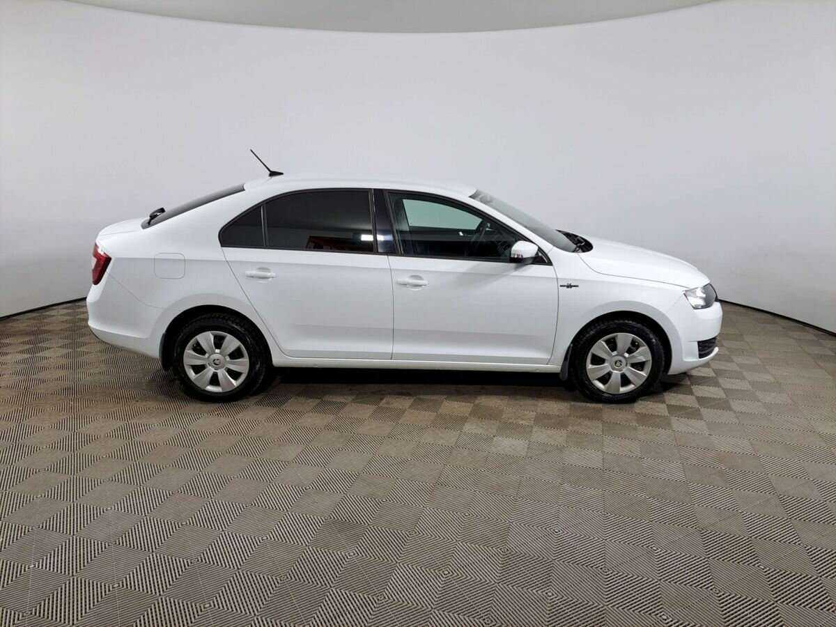 Купить Skoda Rapid с пробегом. Фото: #3