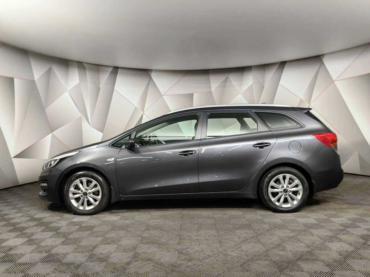 Купить Kia Ceed с пробегом. Фото: #4