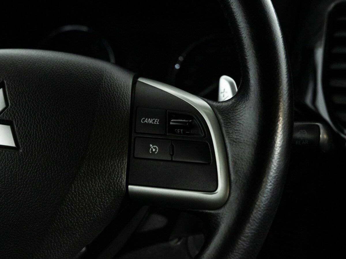 Купить Mitsubishi Outlander с пробегом. Фото: #17