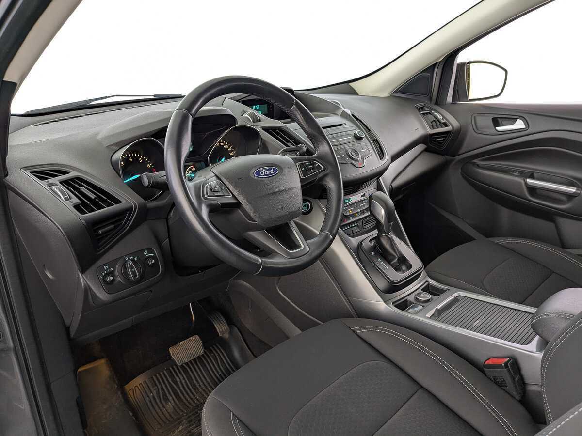 Купить Ford Kuga с пробегом. Фото: #14