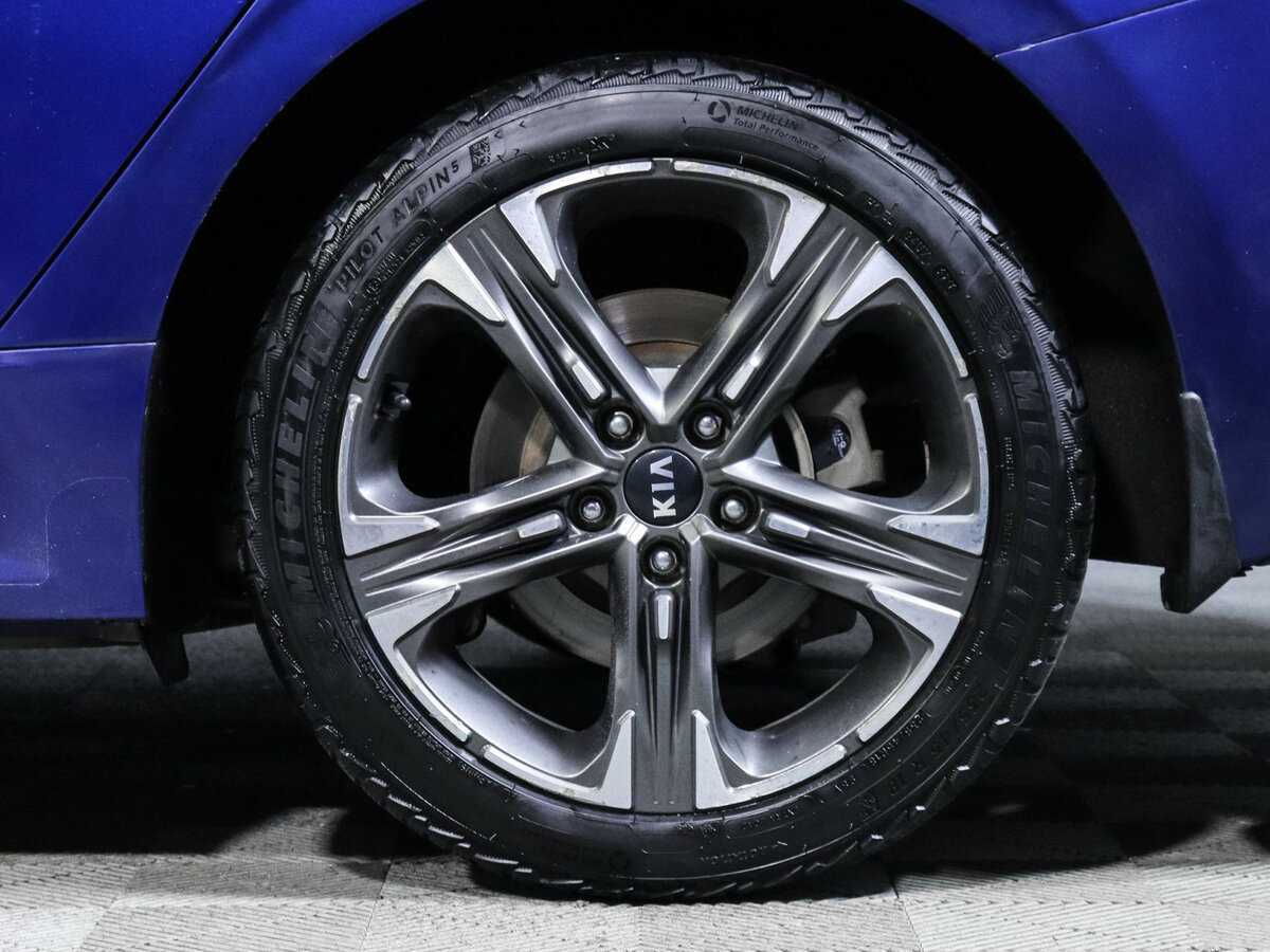 Купить Kia K5 с пробегом. Фото: #11