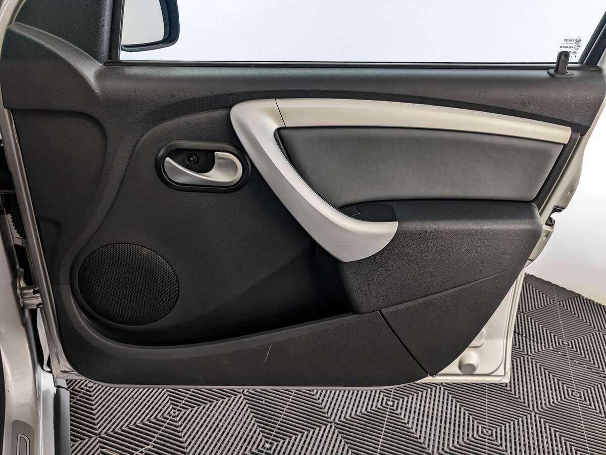 Купить Lada (ВАЗ) Largus с пробегом. Фото: #20