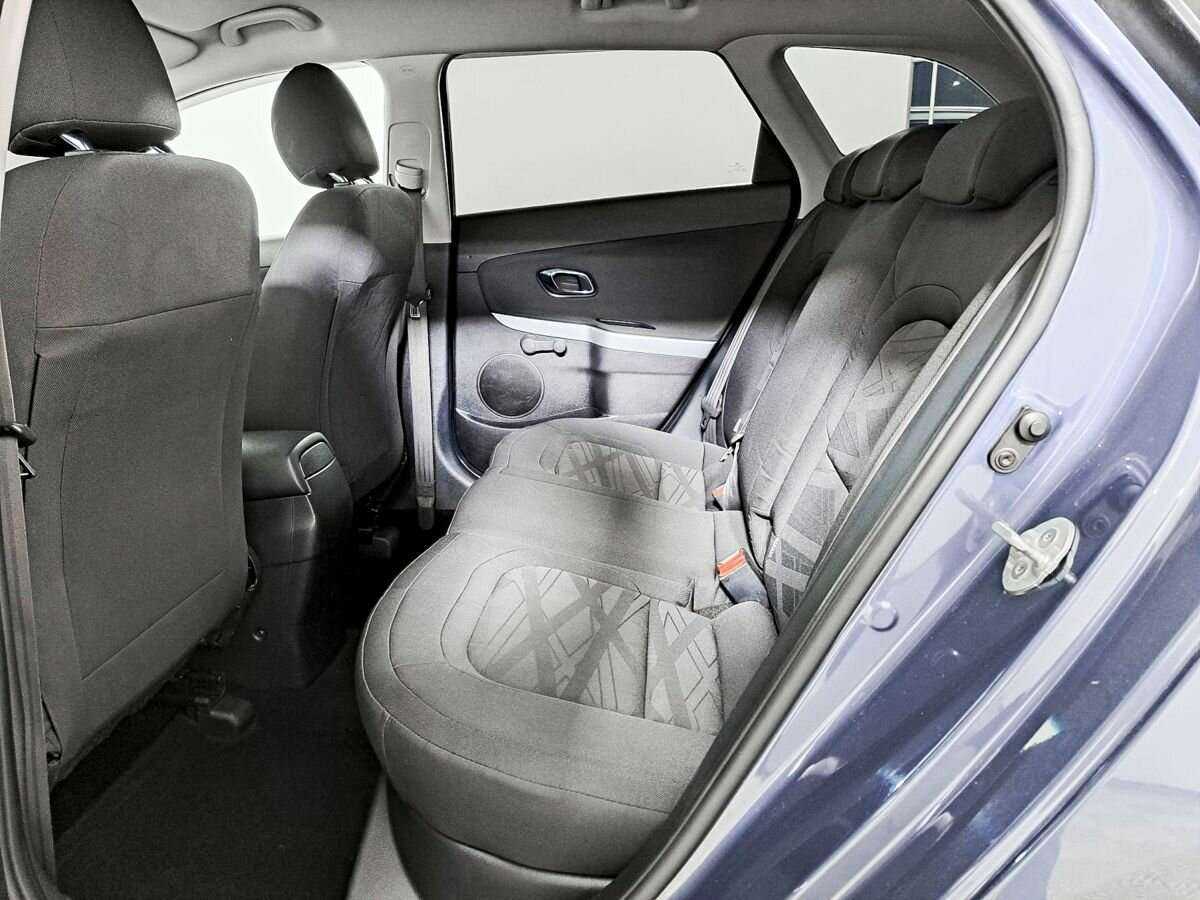 Купить Kia Ceed с пробегом. Фото: #9