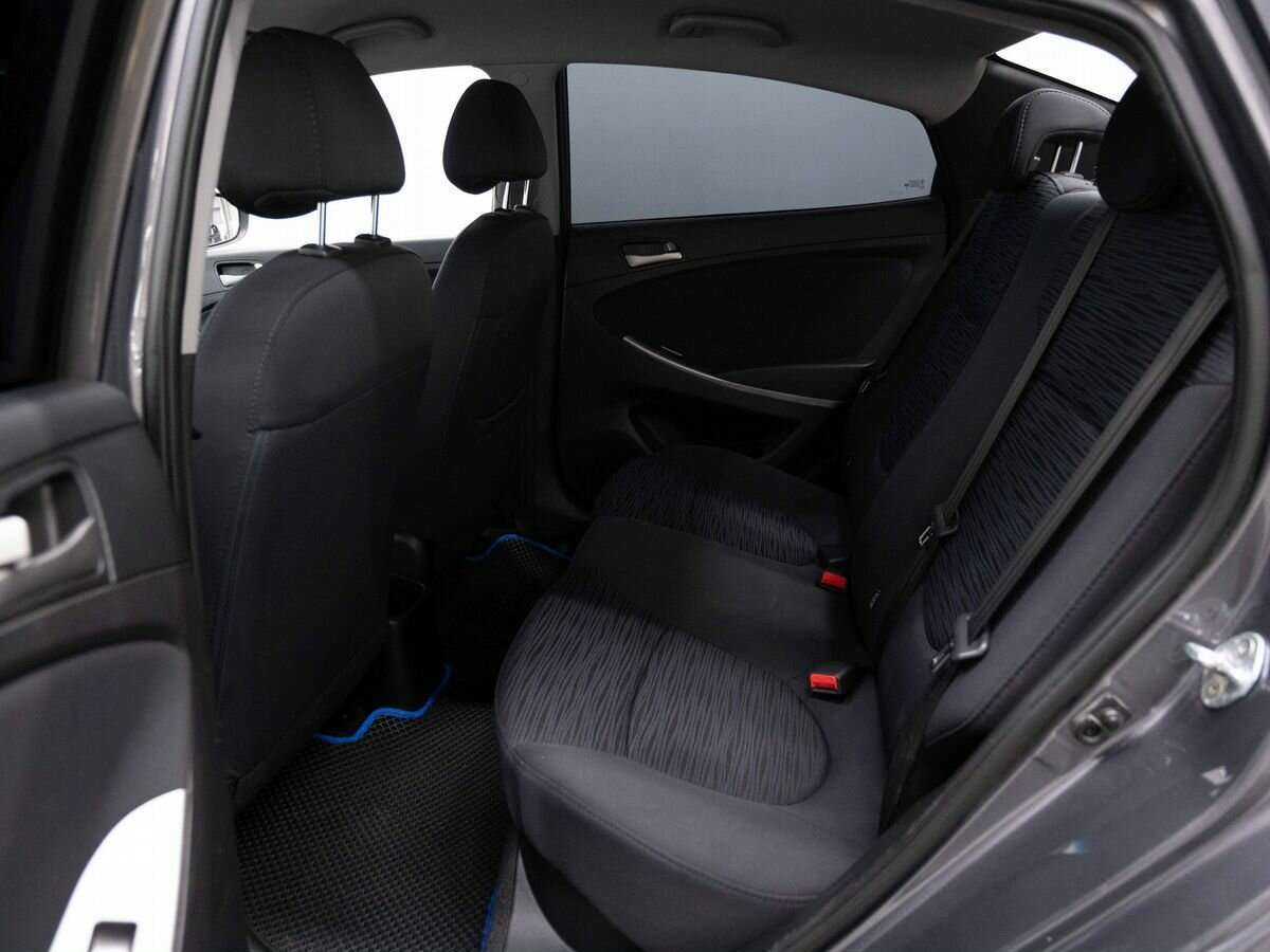 Купить Hyundai Solaris с пробегом. Фото: #10
