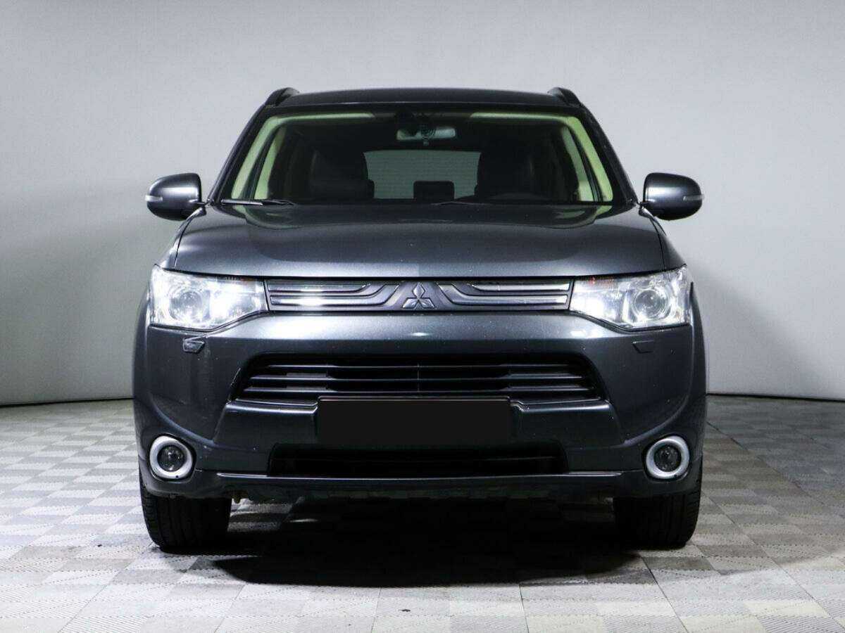 Купить Mitsubishi Outlander с пробегом. Фото: #1