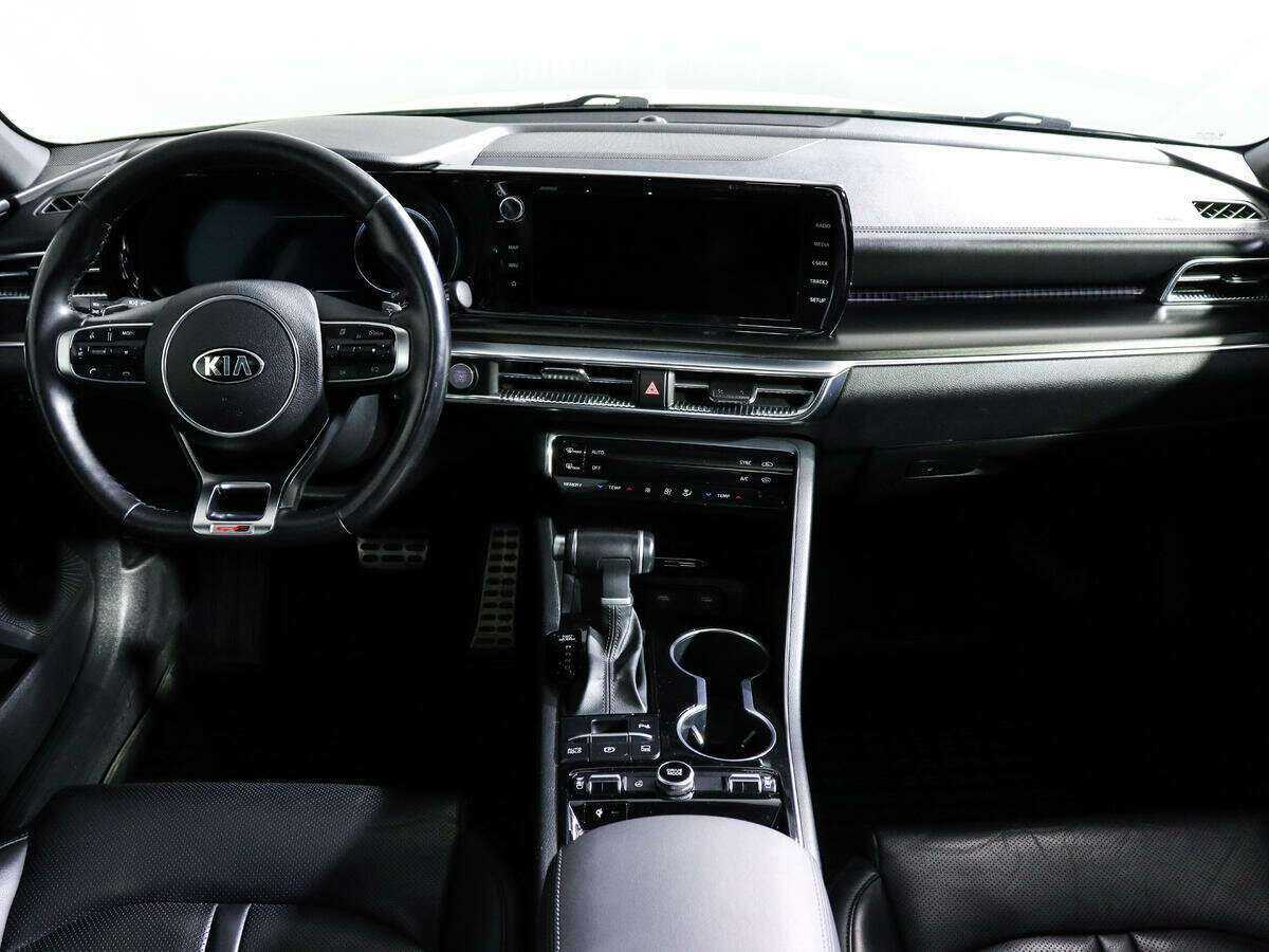 Купить Kia K5 с пробегом. Фото: #9