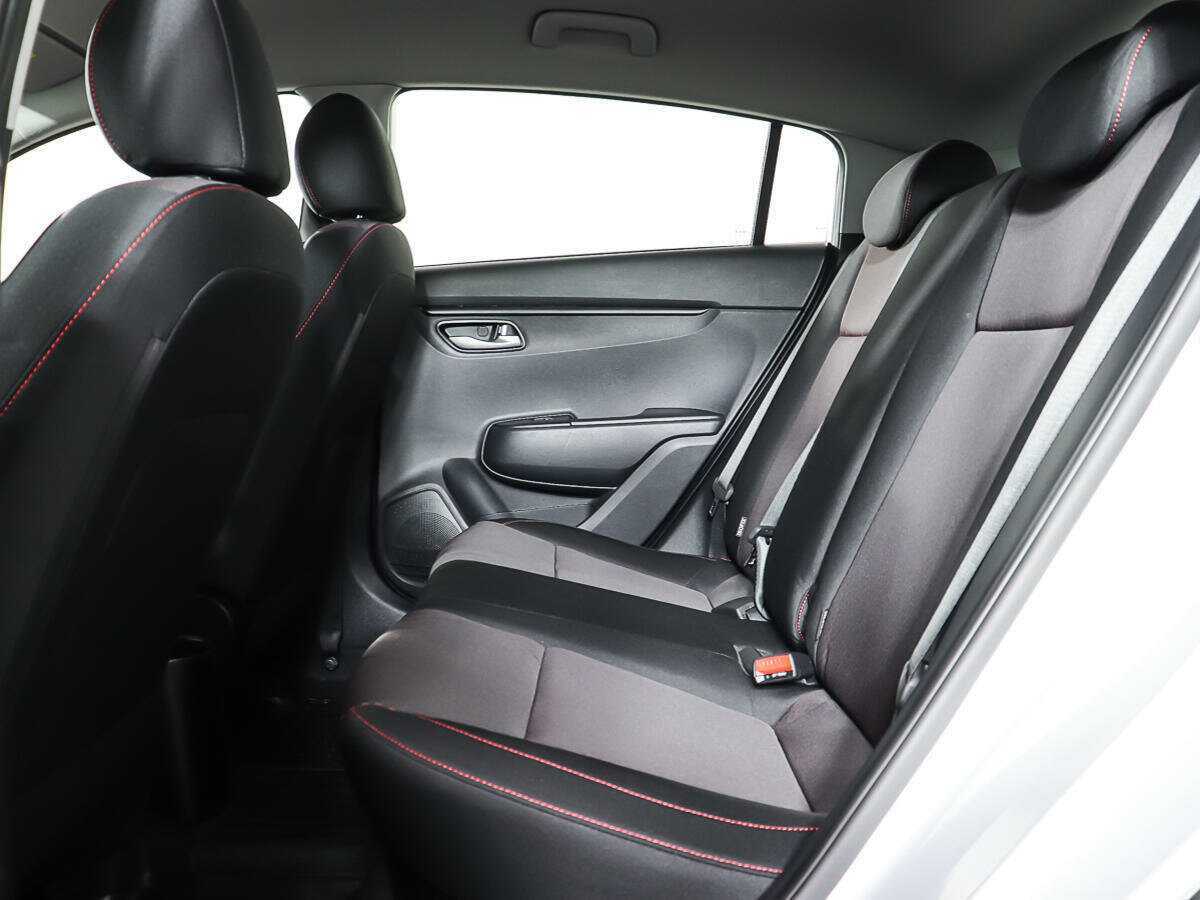 Купить Kia Rio с пробегом. Фото: #10