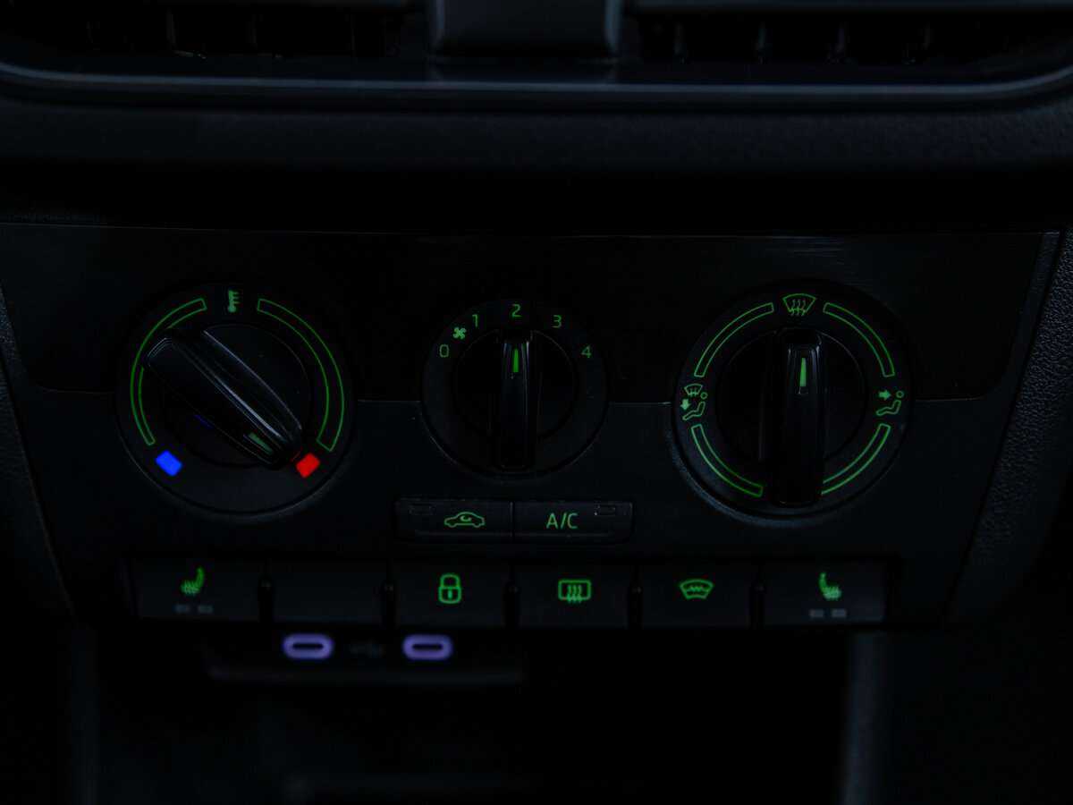 Купить Skoda Rapid с пробегом. Фото: #14