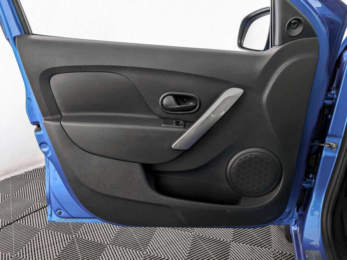 Купить Renault Logan с пробегом. Фото: #14