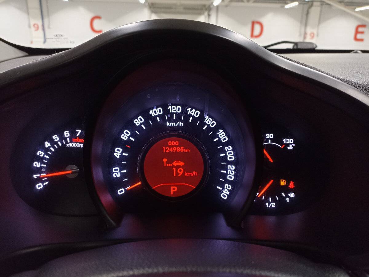 Купить Kia Sportage с пробегом. Фото: #12